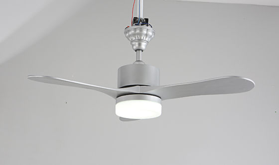 Teledirigido color plata de la fan de techo de Dimmable LED de 42 pulgadas suspendido montado