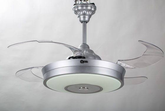 la fan de techo de lujo de 6000K 3600lm enciende la fan de techo plegable de plata con las cuchillas de la salida del estallido