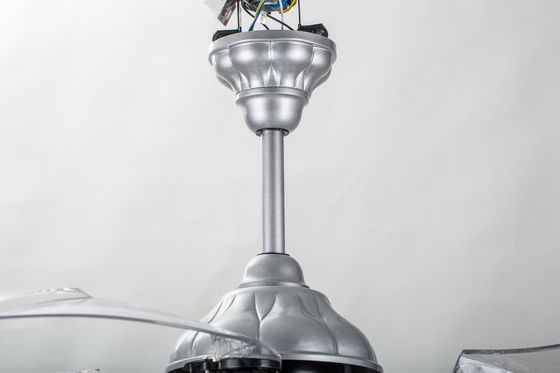 la fan de techo de lujo de 6000K 3600lm enciende la fan de techo plegable de plata con las cuchillas de la salida del estallido
