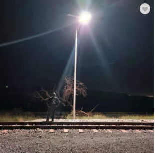 200lm 6000k teledirigido llevó la luz de inundación solar